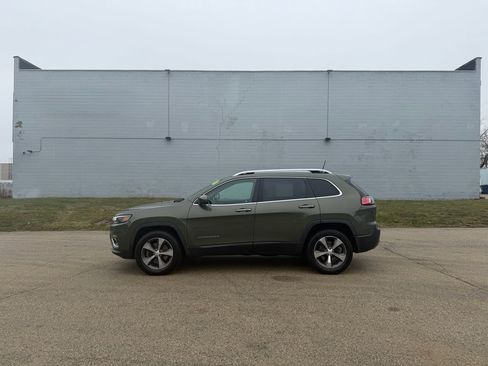 Used 2019 Jeep Cherokee Limited image 4