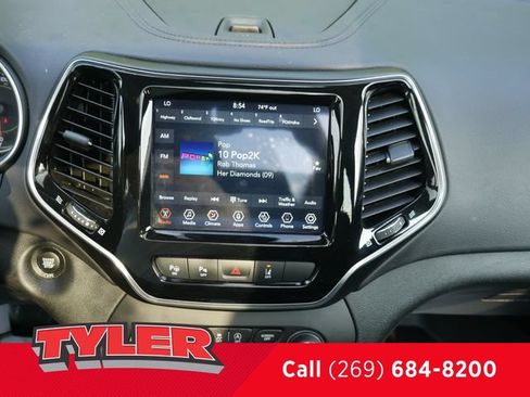 Used 2021 Jeep Cherokee Limited AWD/4WD image 43
