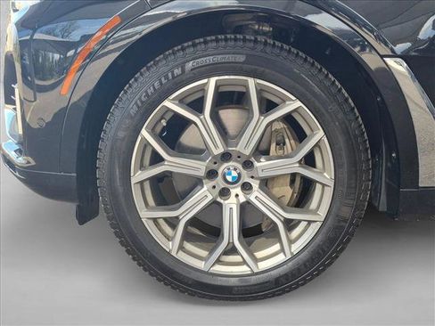 Used 2020 BMW X7 xDrive40i w/ Premium Package AWD/4WD image 25