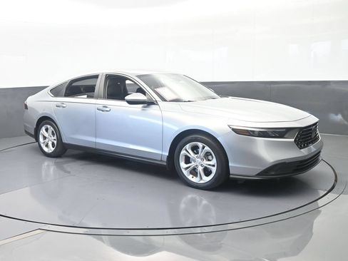 Used 2024 Honda Accord LX image 8