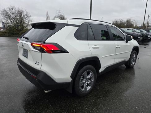 Used 2025 Toyota RAV4 XLE image 7