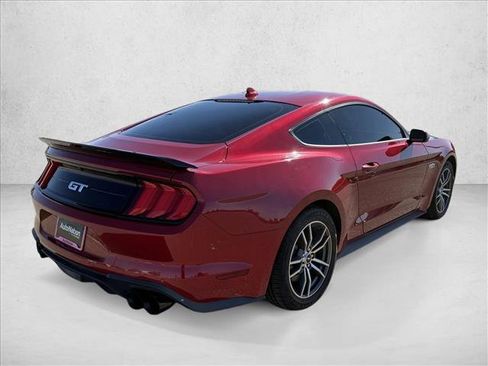 Used 2020 Ford Mustang GT image 5