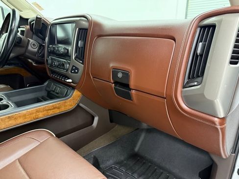 Used 2016 Chevrolet Silverado 3500 High Country w/ Duramax Plus Package image 10