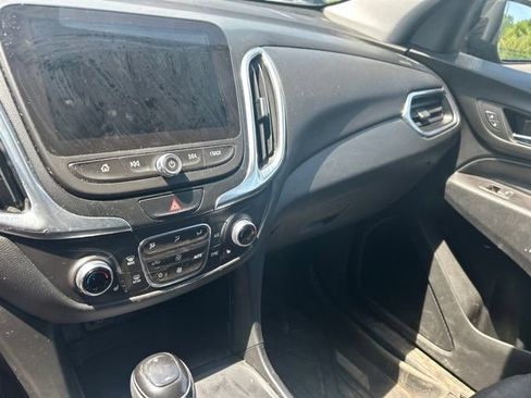 Used 2018 Chevrolet Equinox LT w/ Sun & Infotainment Package AWD/4WD image 11