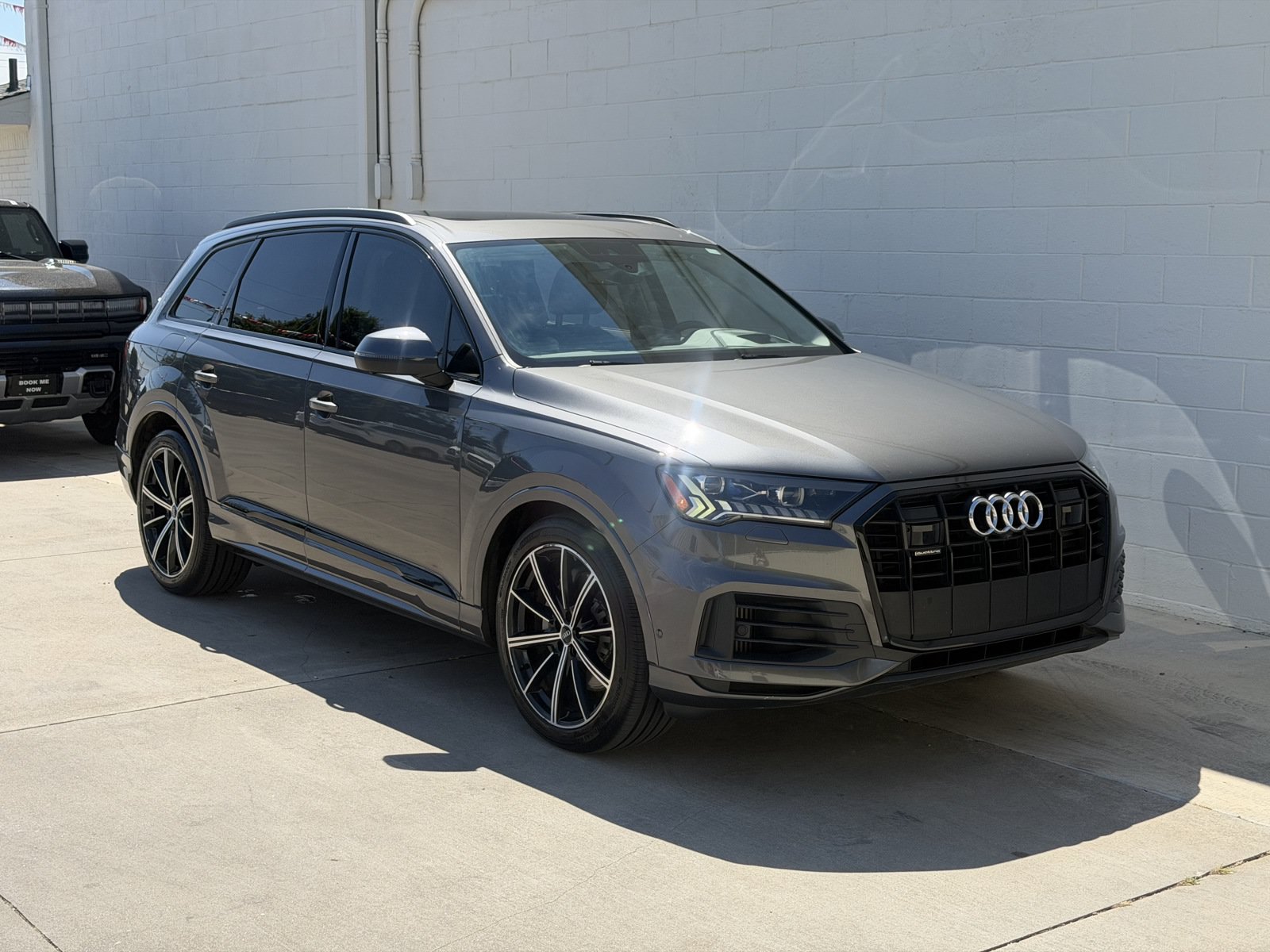 Used 2020 Audi Q7 3.0T Prestige AWD/4WD image 3