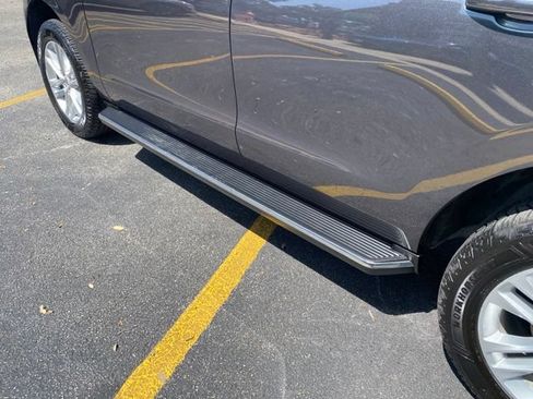 Used 2022 Ford Expedition XLT AWD/4WD image 10