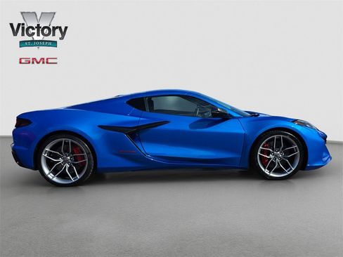 Used 2025 Chevrolet Corvette Z06 image 16