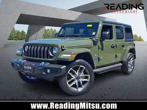 Used 2024 Jeep Wrangler Unlimited w/ Convenience Group AWD/4WD image 1