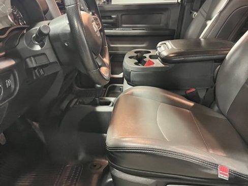 Used 2024 RAM 2500 Tradesman w/ Protection Group image 9