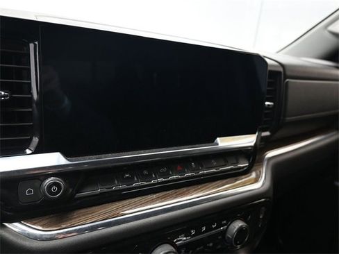 Used 2023 Chevrolet Silverado 1500 LT Trail Boss w/ Convenience Package II image 18