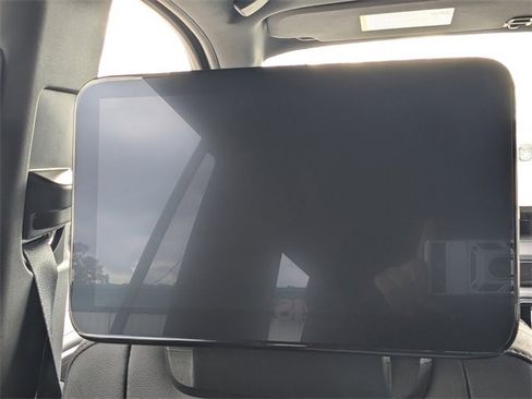 New 2026 GMC Yukon Elevation w/ Elevation Premium Package image 17