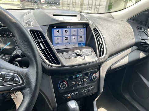 Used 2017 Ford Escape SE w/ Equipment Group 201A FWD image 30