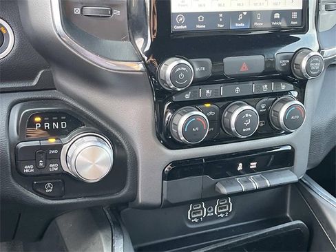 Used 2024 RAM 1500 Laramie image 32