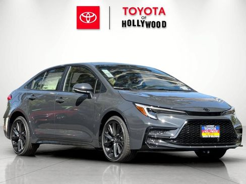 New 2026 Toyota Corolla SE w/ SE Package FWD image 2