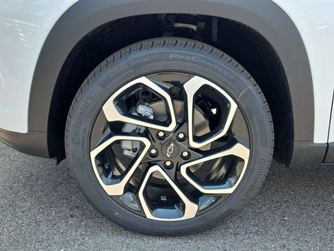 New 2026 Chevrolet Trax RS w/ Driver Confidence Package FWD image 9
