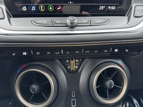 Certified 2024 Chevrolet Blazer Premier w/ Driver Confidence II Package image 15