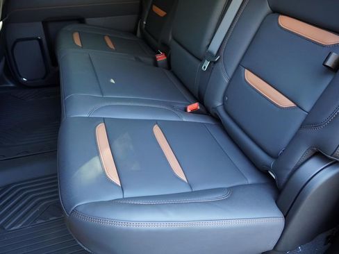 New 2026 GMC Sierra 2500 AT4 w/ AT4 Premium Plus Package image 33