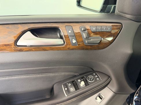 Used 2013 Mercedes-Benz ML 350 2WD image 23