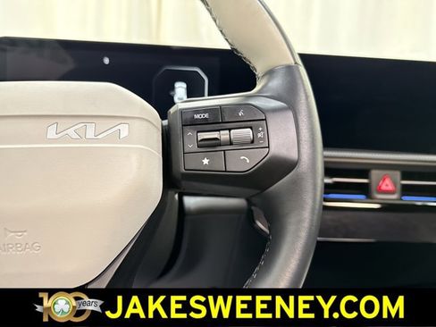 Used 2025 Kia EV6 GT-Line AWD/4WD image 18