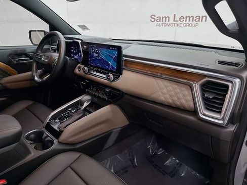 Used 2024 GMC Canyon Denali image 33