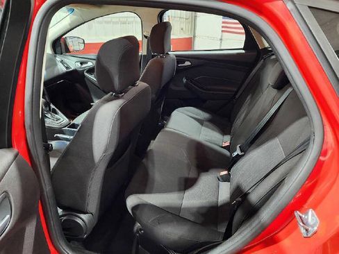 Used 2017 Ford Focus SE image 10