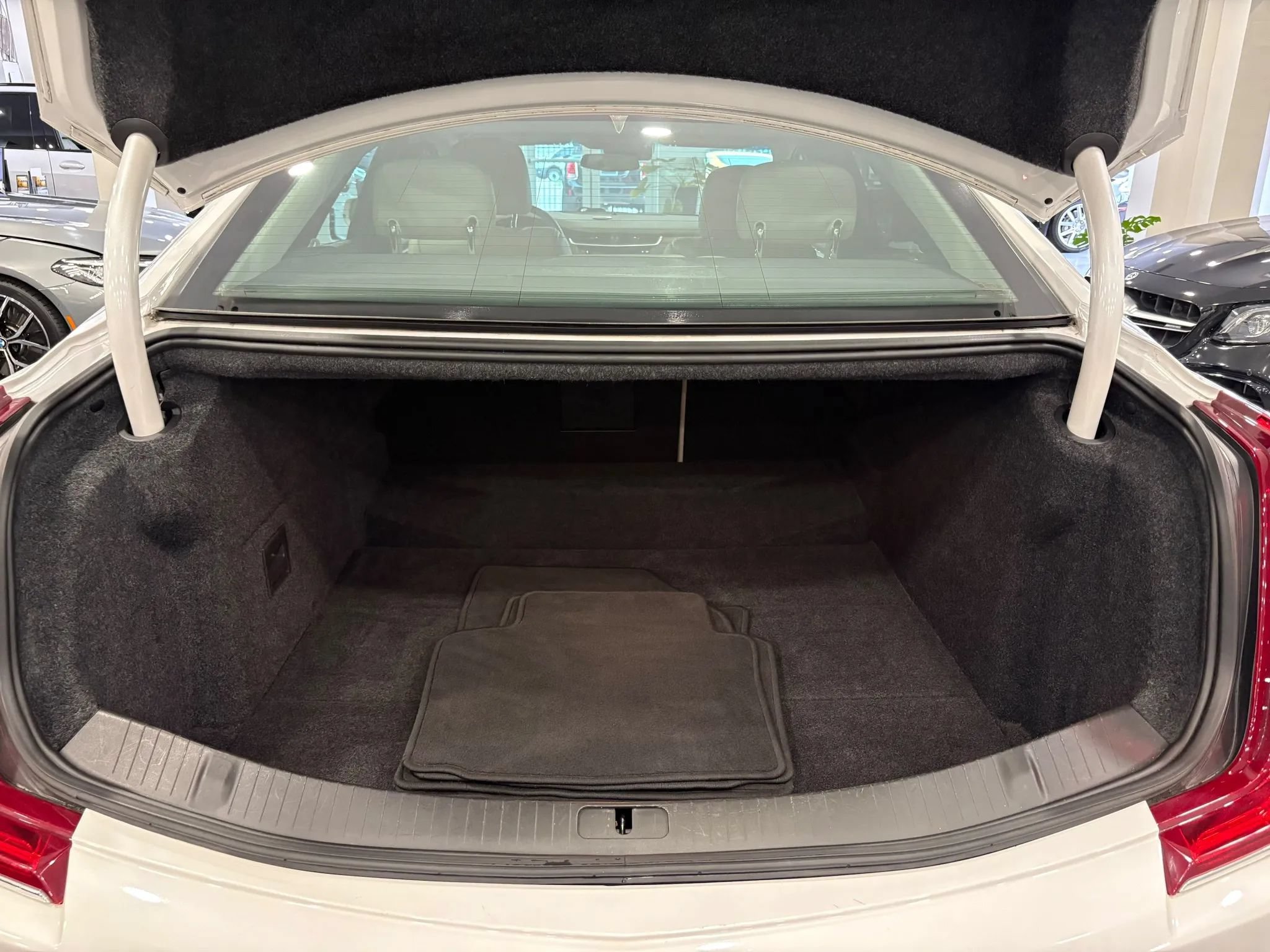 Used 2018 Cadillac XTS Luxury w/ Driver Awareness Package FWD image 38