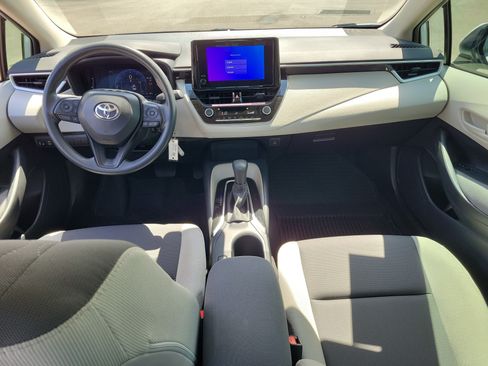 Used 2026 Toyota Corolla LE FWD image 15