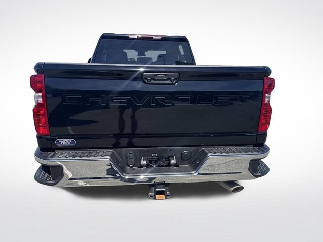 Used 2025 Chevrolet Silverado 2500 LT w/ Convenience Package AWD/4WD image 4