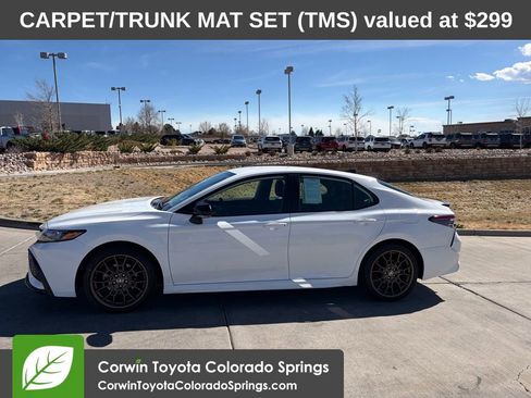 Used 2023 Toyota Camry SE image 4