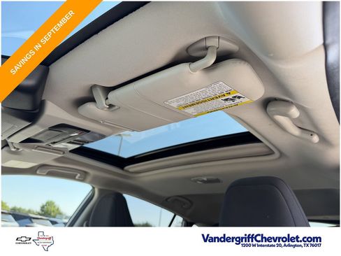 Used 2025 Subaru Crosstrek 2.5i Premium AWD/4WD image 22