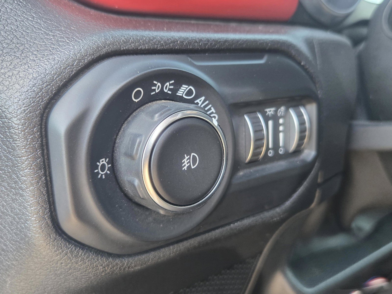 Used 2021 Jeep Wrangler Unlimited Rubicon AWD/4WD image 12