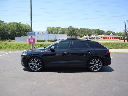 Used 2023 Audi SQ8 Prestige AWD/4WD image 8