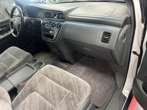 Used 2003 Honda Odyssey EX image 11