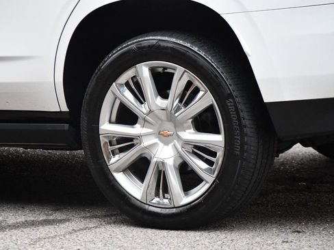 Used 2021 Chevrolet Tahoe High Country w/ Premium Package image 19