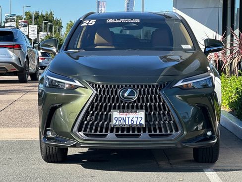 Used 2025 Lexus NX 250 FWD w/ Accessory Package (2T) image 6