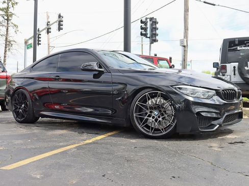 Used 2018 BMW M4 Coupe RWD image 2