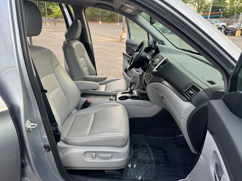 Used 2019 Honda Ridgeline RTL image 21
