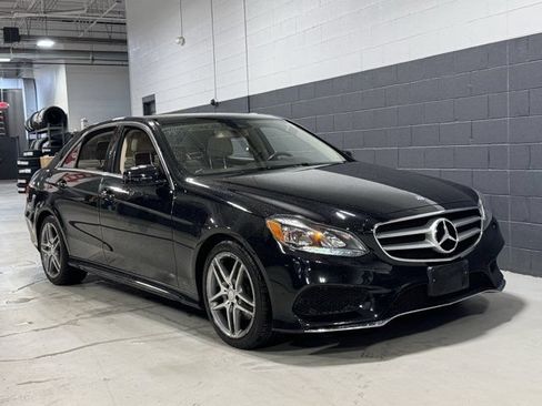 Used 2014 Mercedes-Benz E 350 4MATIC Sedan image 2