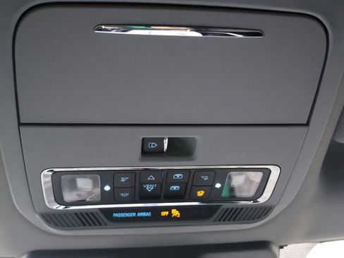 Used 2022 Ford F150 Lariat w/ Equipment Group 501A Mid image 17