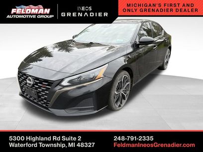 Used 2023 Nissan Altima 2.5 SR