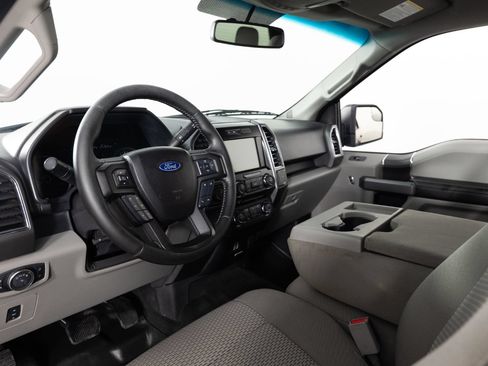 Used 2017 Ford F150 XLT w/ Equipment Group 301A Mid AWD/4WD image 12