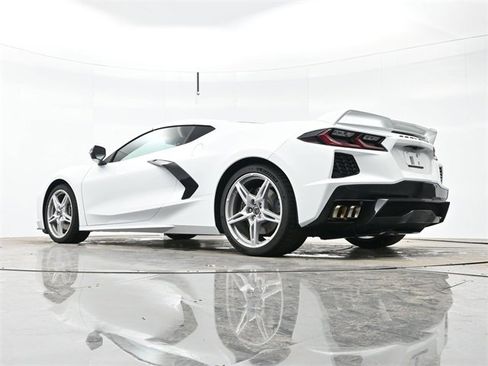 Used 2024 Chevrolet Corvette Stingray Preferred Cpe w/ Z51 Performance Package image 27