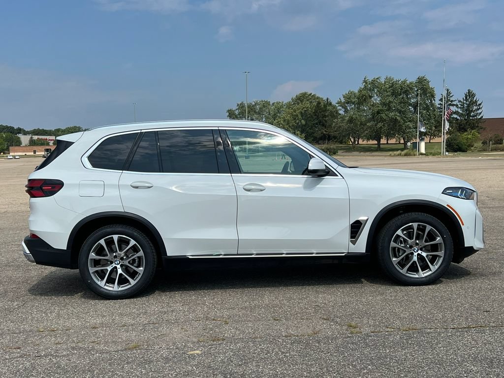 Used 2026 BMW X5 xDrive40i AWD/4WD image 47