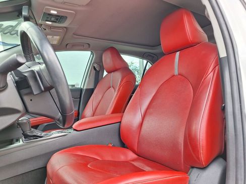 Used 2021 Toyota Camry XSE image 24