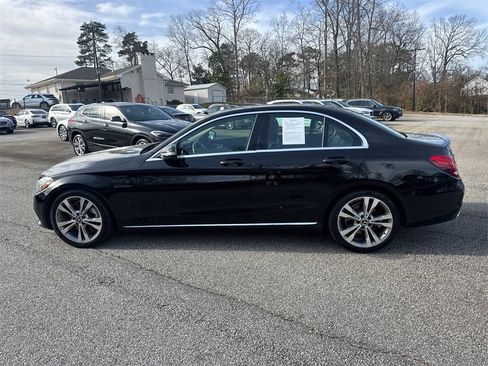 Used 2017 Mercedes-Benz C 300 Sedan image 4