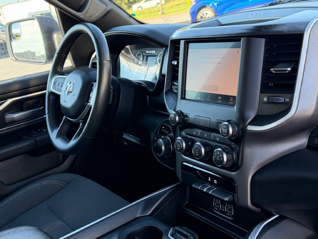 Used 2023 RAM 1500 Big Horn AWD/4WD image 14