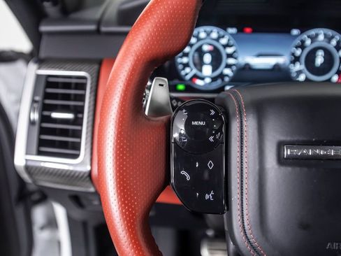 Used 2022 Land Rover Range Rover Sport SVR image 38