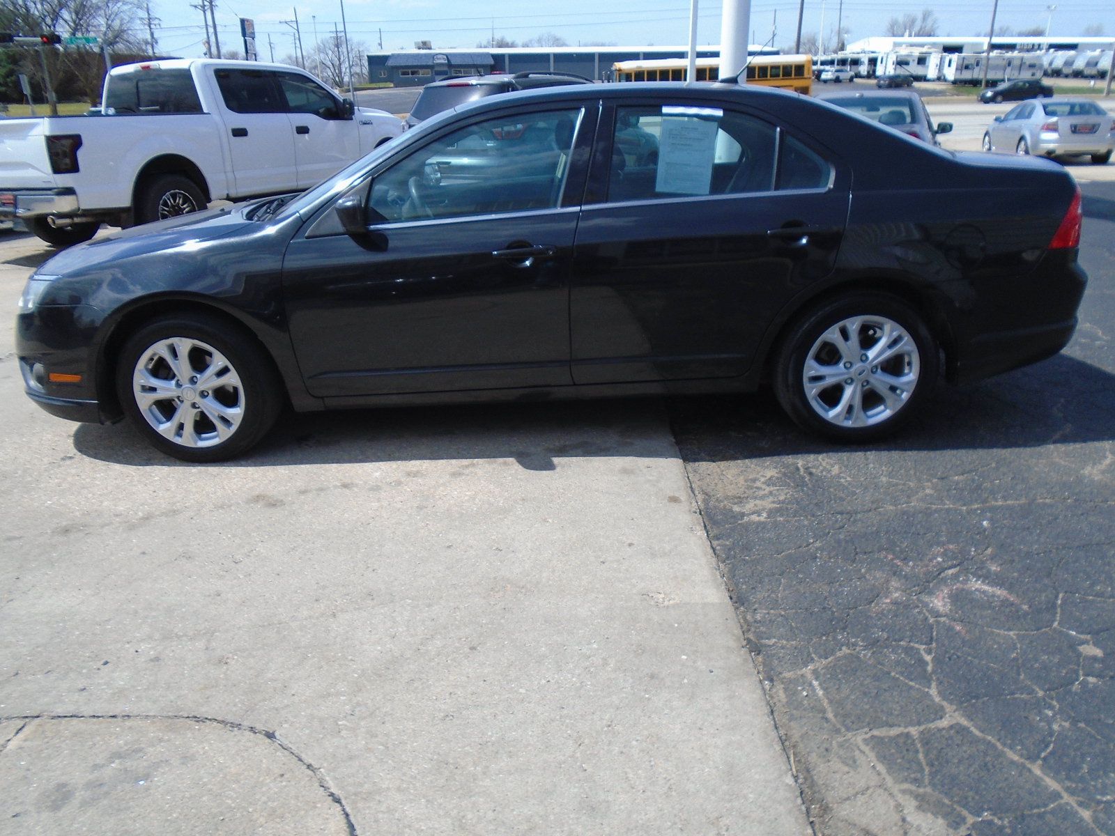 Used 2012 Ford Fusion SE FWD image 5