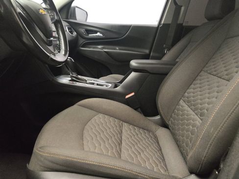 Used 2019 Chevrolet Equinox LT FWD image 17