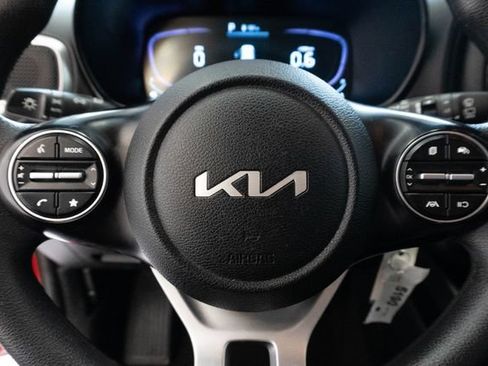 Used 2024 Kia Soul LX w/ Option Group 015 FWD image 18